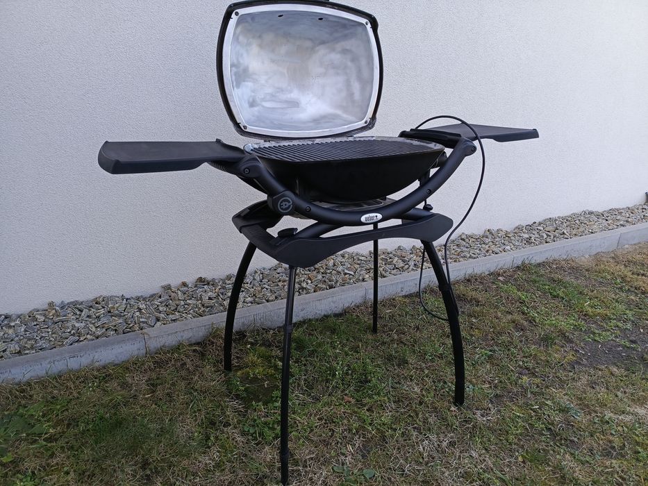 Grill elektryczny Weber q2400