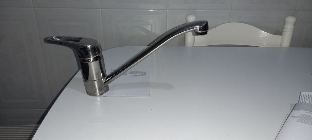 Single-lever countertop faucet64585040365570120