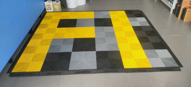 LADRILHO DE PISO PERFURADO DE PP