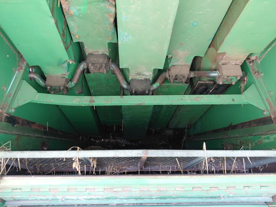 Комбайн Johne Deere 975 4.2 м