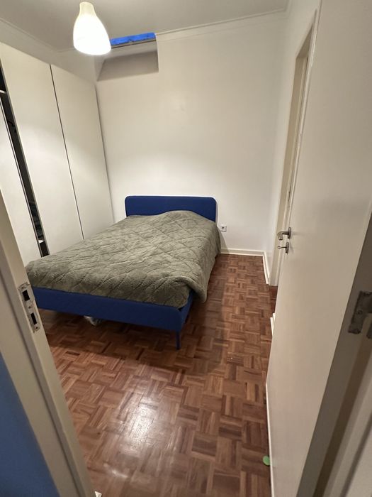 Arrendamento de 1 quarto povoa  de santo adrião