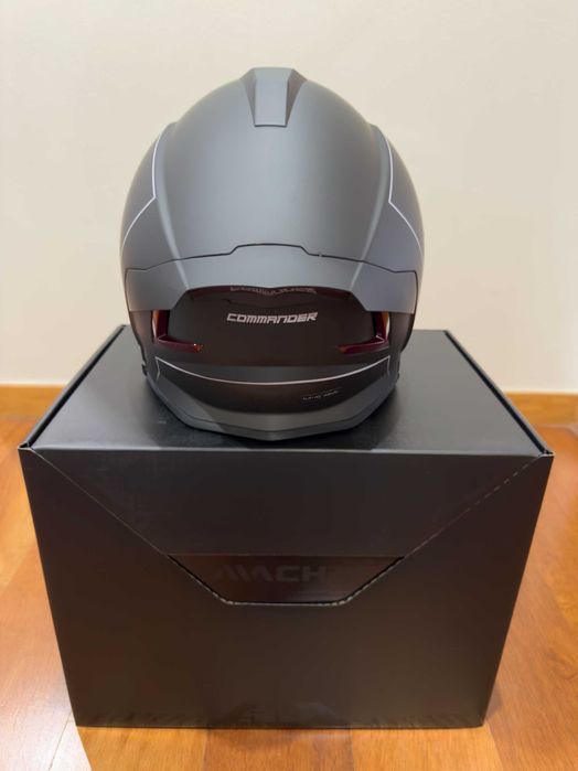 Capacete Mach V Commander 509 com sistema de comunicação Cardo NOVO!