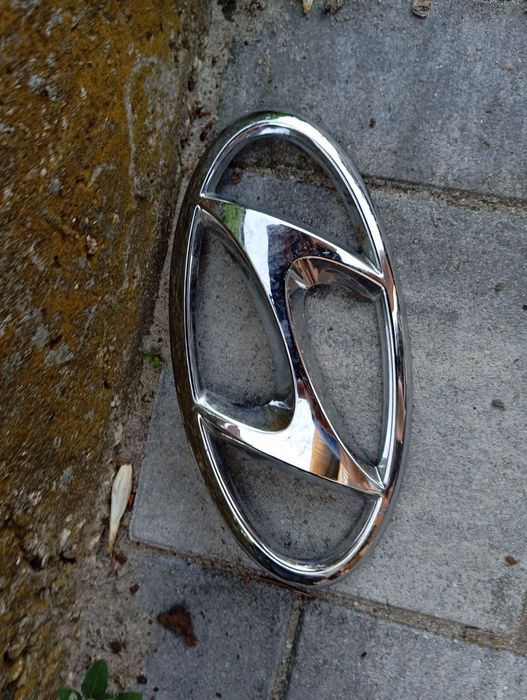 Znaczek emblemat logo przód Hyundai Tucson IV 4 Oryginał