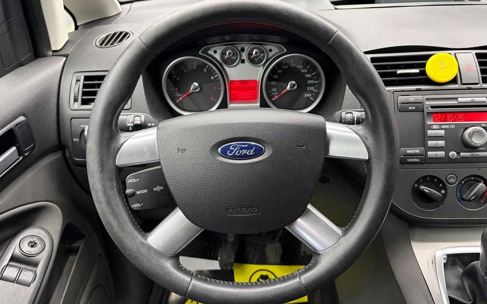 Ford C-Max 2010 року