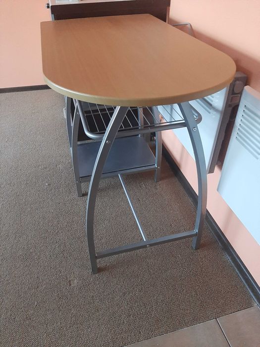 Stół barowy na sprzedaż