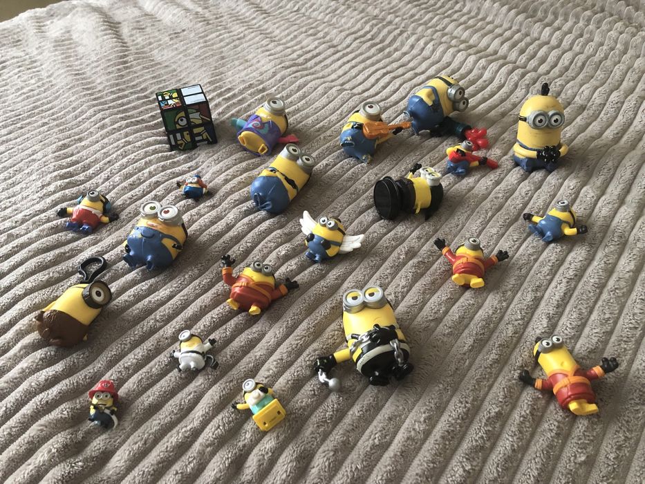 Minionki figurki