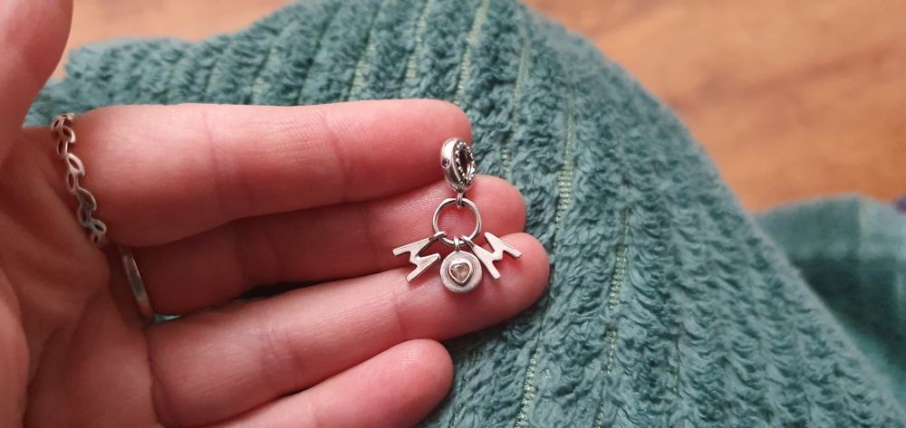 Charms Pandora Mama