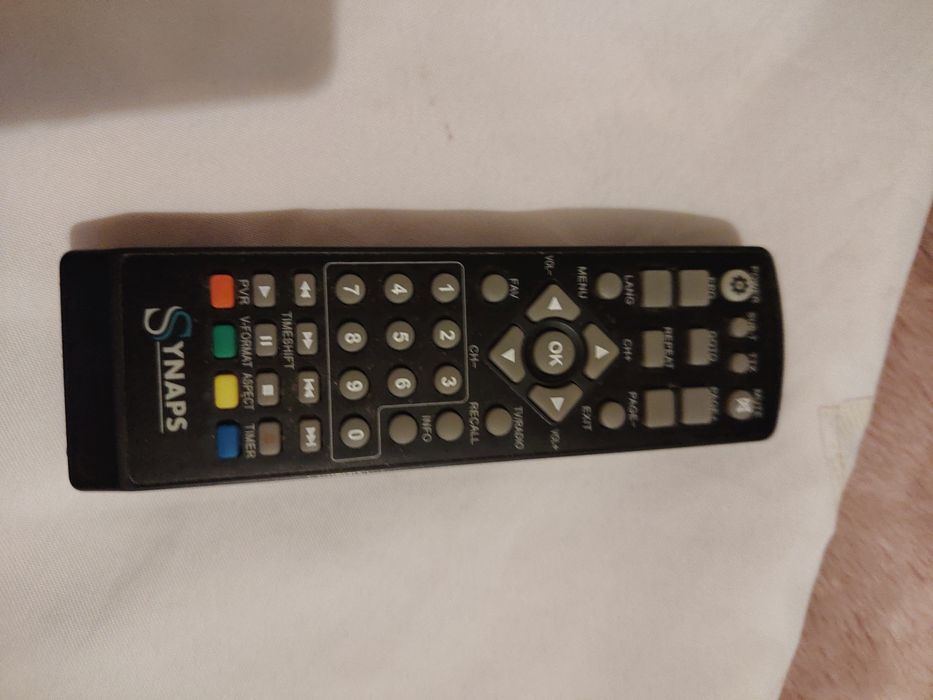 Czarny pilot Synaps.