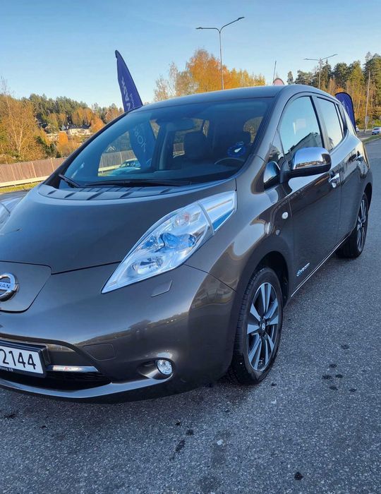 Nissan Leaf 30кВт 2017 Без ДТП! з Норвегії, РОЗМИТНЕНИЙ