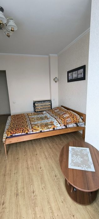 Новострой. СВОБОДНА. Центр!.Есть укрытие - паркинг
