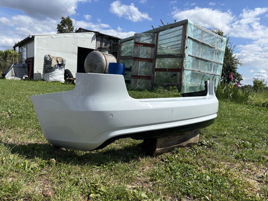 Zderzak Audi a4 b8 lift avant kombi ls9r wyciecie na hak
