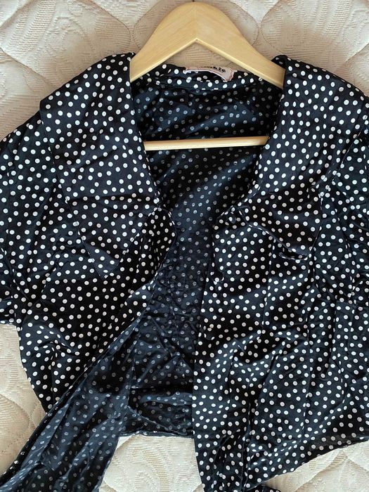 Blusa crooped pontilhada da Pimkie