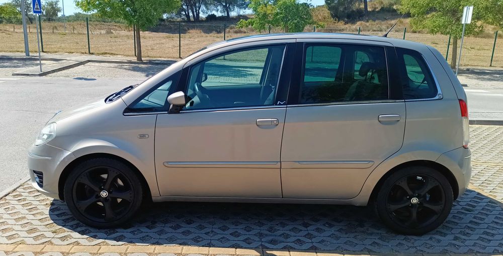 Lancia Musa 1.3 MultiJet Automático
