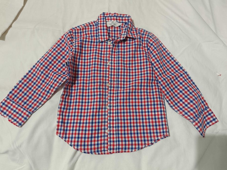 Camisa Semi-NOVA 3-4 anos H&M