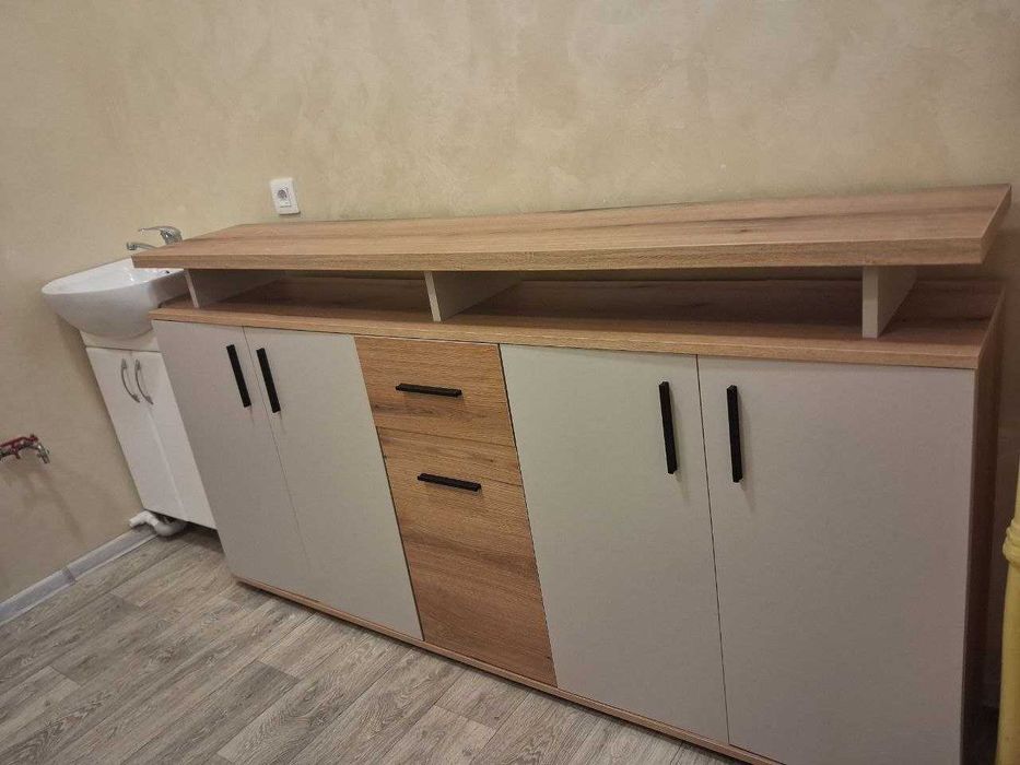 Продаю новий комод. Розмір: 1760×900×320. Київ. Самовивіз.