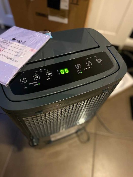 Osuszacz powietrza Klarstein DryFy Connect 50 (nowy)