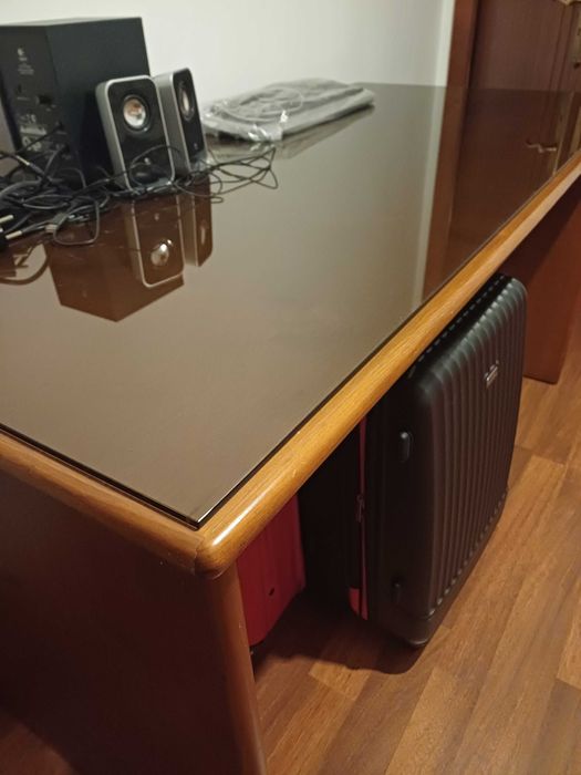 Secretária em pinho maciço