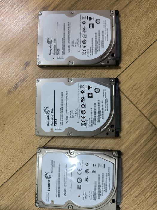 Dyski HDD 2,5 cała 23x320 GB + 3 x 500 Gb