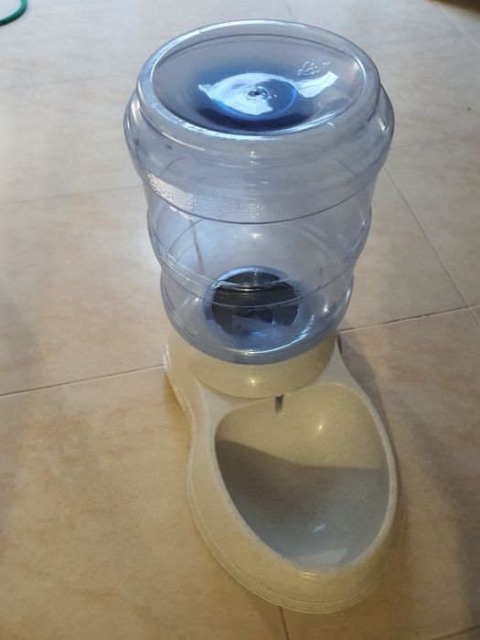 Bebedouro automático 11 L para cães e gatos – Novo
