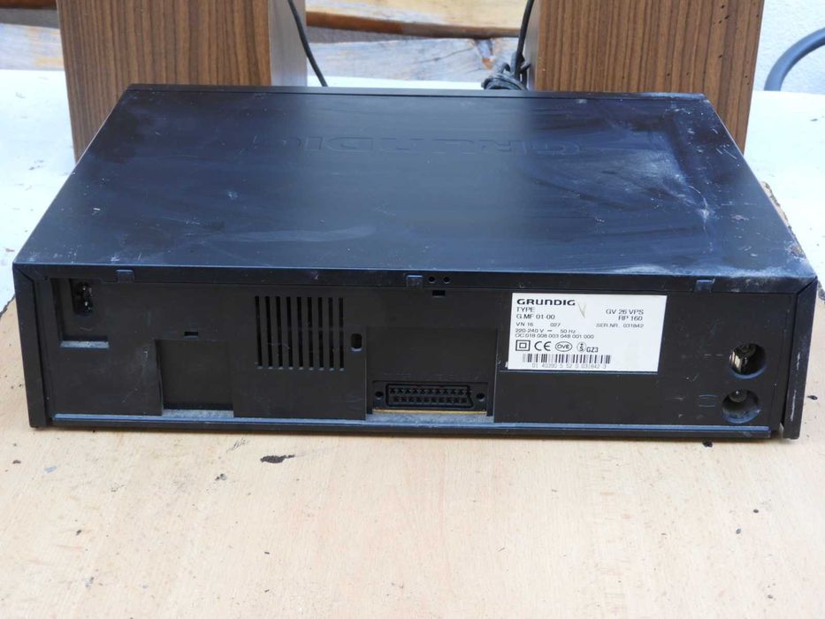 Magnetowid Grundig CV 26 VPS niesprawny