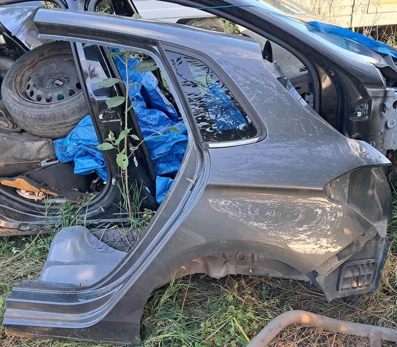 Citroen C4 II B7 Ćwiartka Lewy Tył
