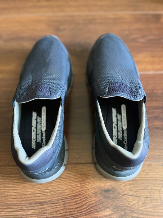 Ténis Skechers Novos