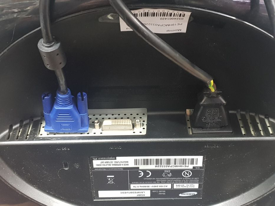 Монитор Samsung 932BF "19"