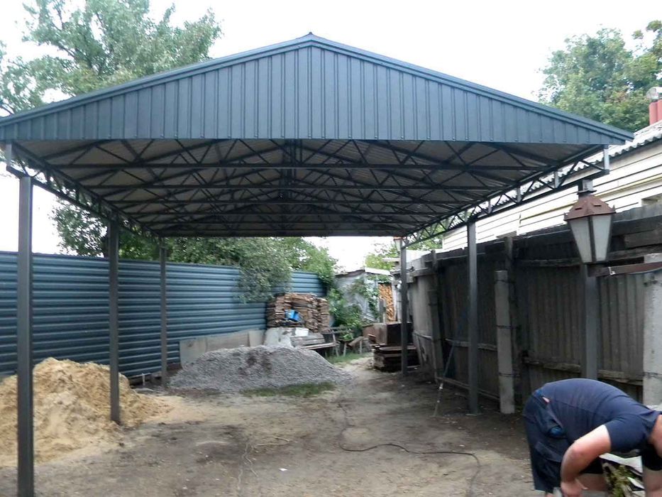 Монтаж піднавісів та інших металоконструкцій під ключ