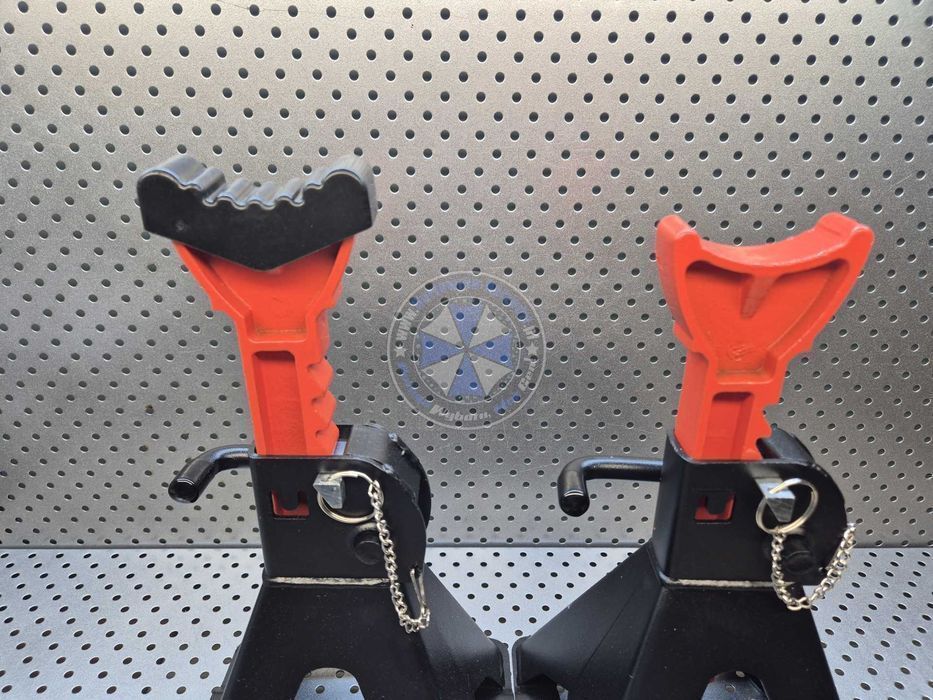 Podpory pod samochód 4 tony gumy zabezpieczenie kobyłki warsztatowe