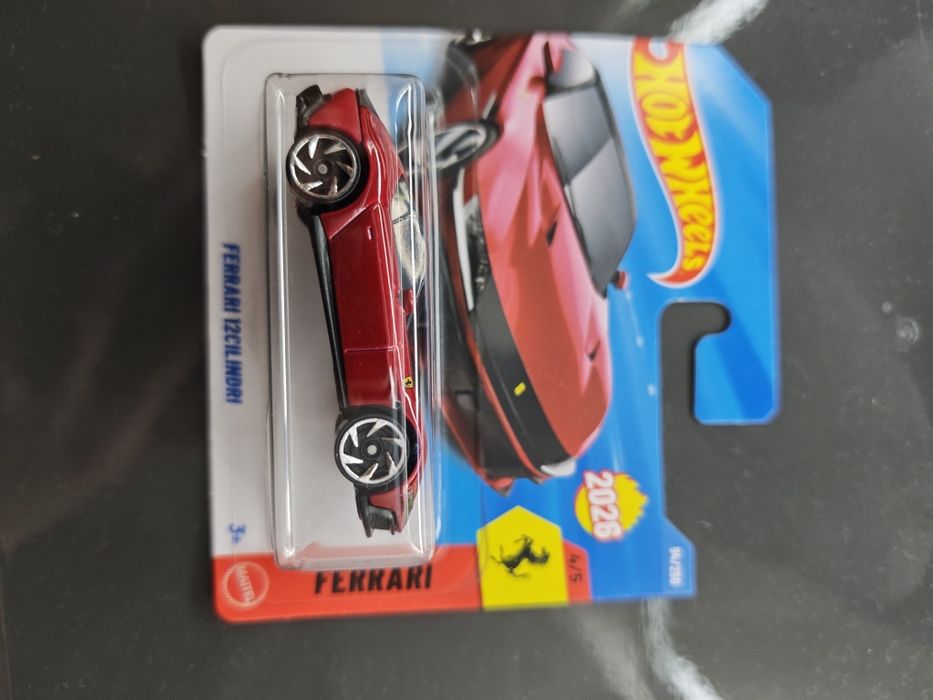 Ferrari 12 Cilindri Hot Wheels