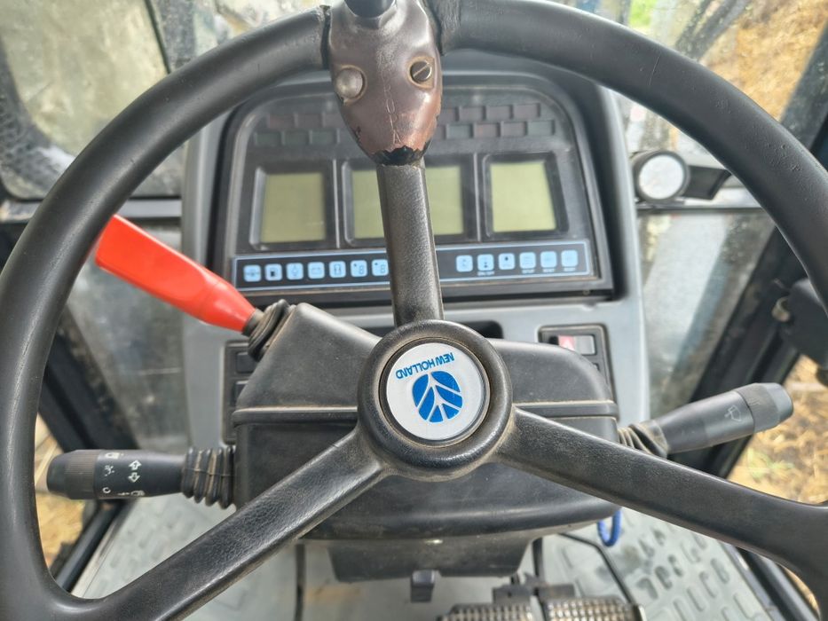 New Holland ts115
