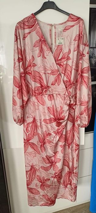 Cudna sukienka Reserved r.L-XXL