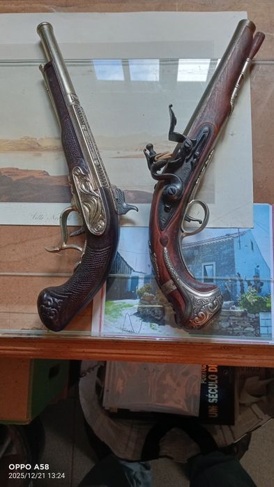Armas antigas para decoração réplicas
