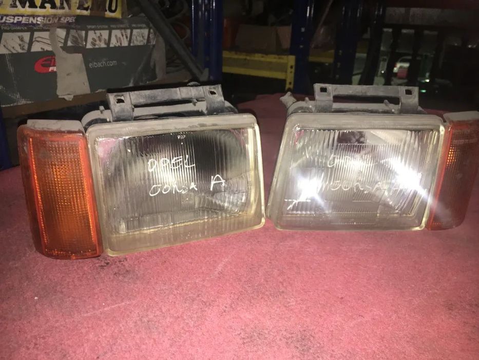 ÓTICAS / FARÓIS DA FRENTE OPEL CORSA A FASE 1