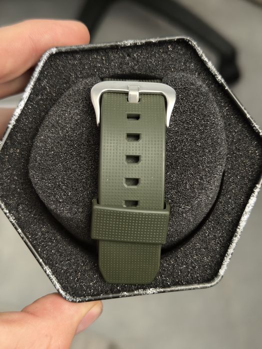 Zegarek Casio GM-2100B