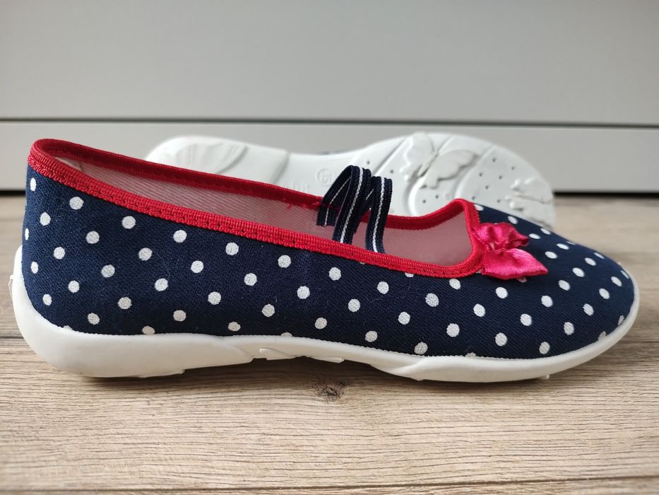 Kapcie /balerinki tekstylne Renbut 35