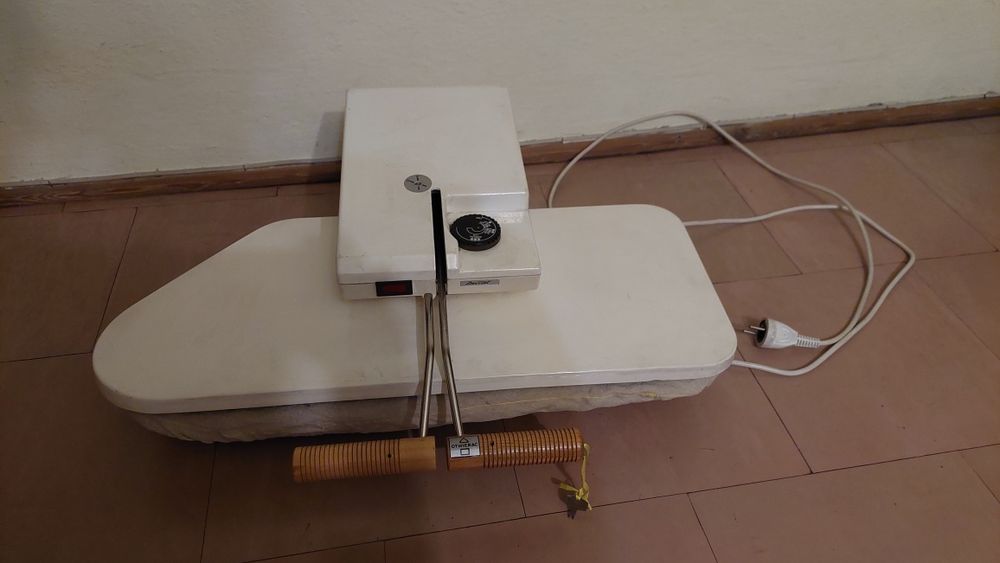 Prasowalnica elektryczna
