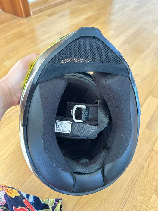 Автошлем HJC Helmets
