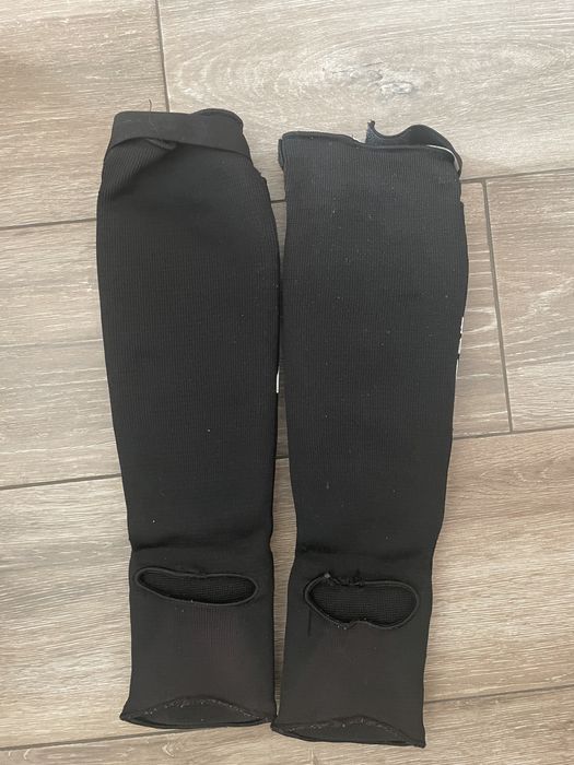 Vendo caneleiras de kickboxe leone