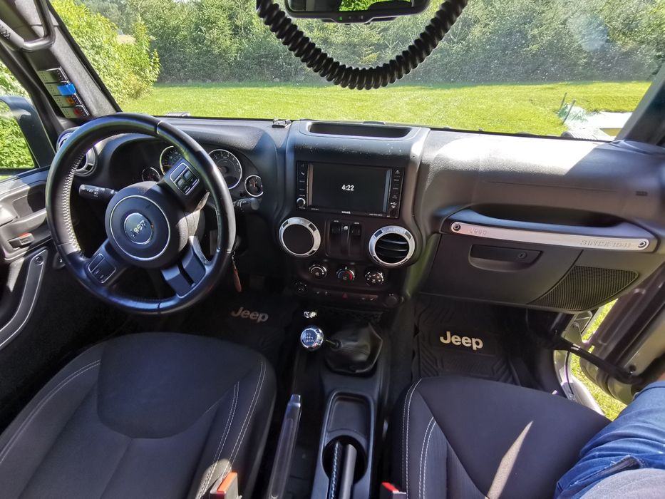 Piękny Jeep Wrangler Sahara