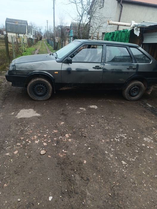 Продам двигун і інше.