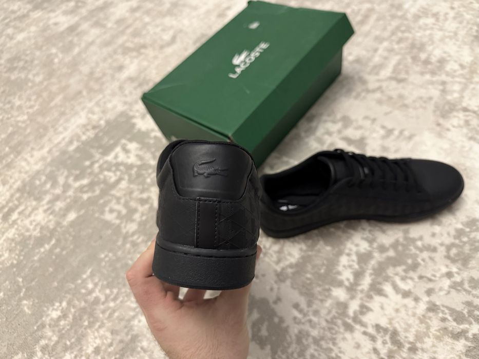 ПРОДАМ: нові оригінальні кеди Lacoste.
