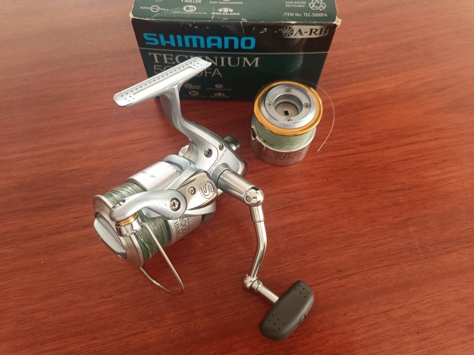 Carreto Shimano Technium 5000FA