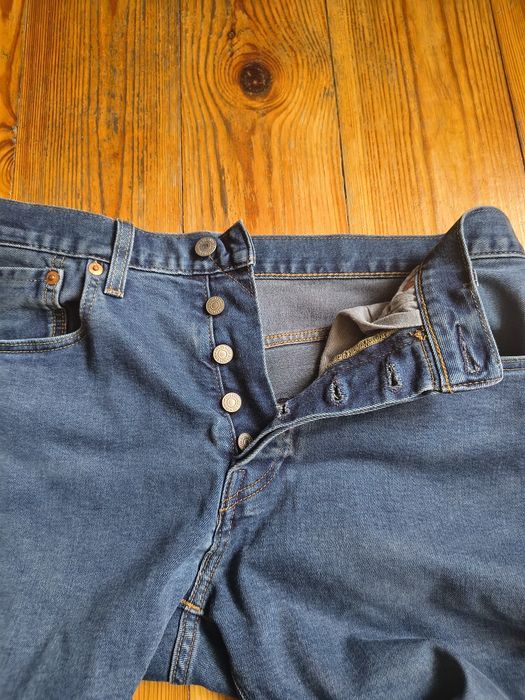 Levi’s 501 • W31 L34 • mid blue • bdb stan