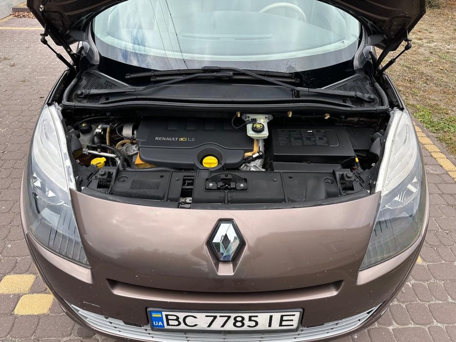 Renault grand scenic