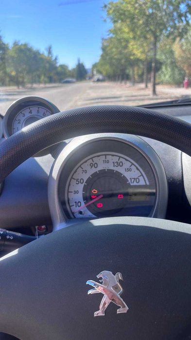 Peugeot 107, 1.0 de 2 portas