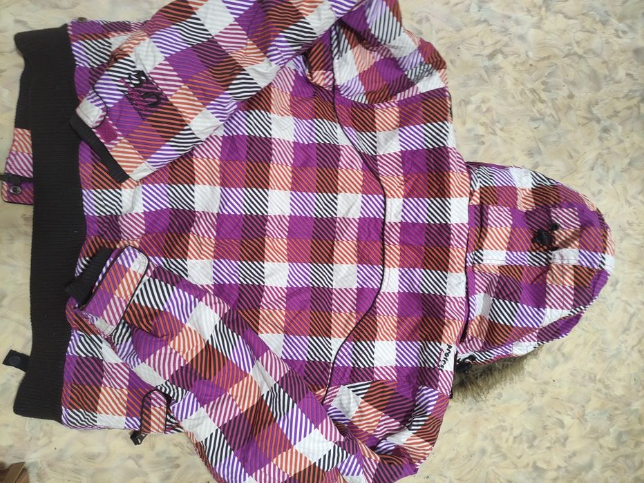 Продам куртку тёплую лыжную