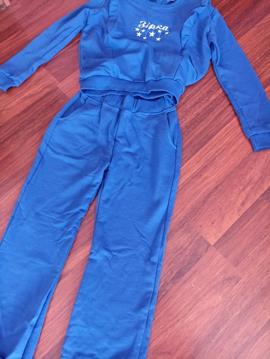 Спортивний костюм Моня для дівчинки 11 років, новий