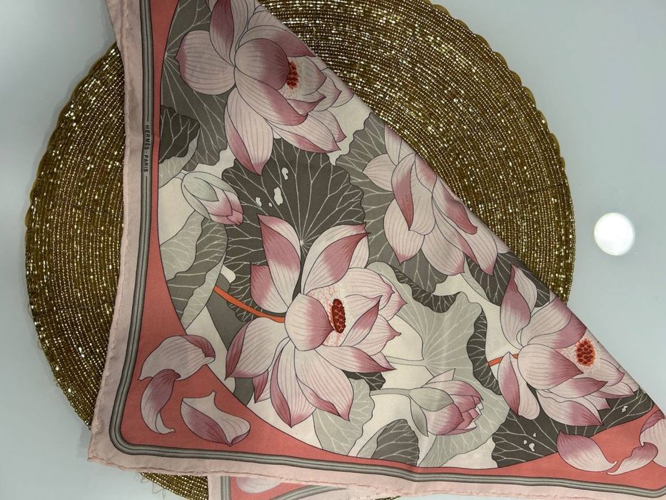 Шовковий платок Hermes. Оригінал