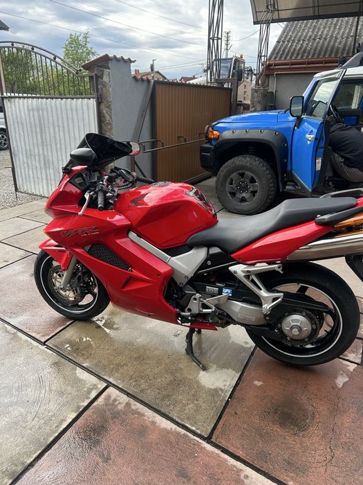 ПродамHonda vfr800